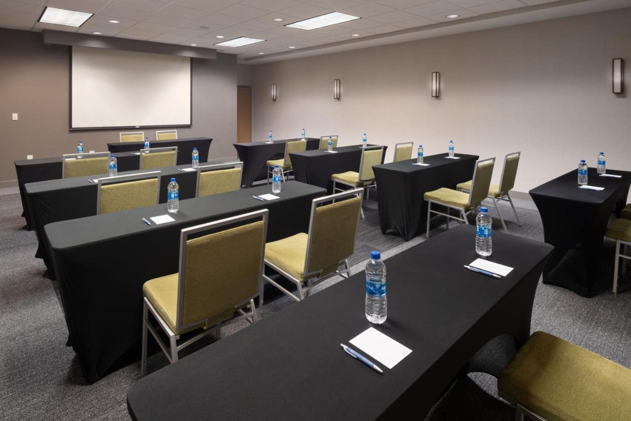 Four Points By Sheraton Chicago シャンバーグ エクステリア 写真